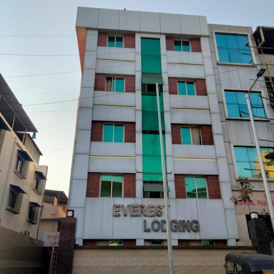 Hotel Everest Lodging نافي مومباي المظهر الخارجي الصورة