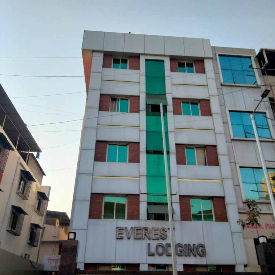Hotel Everest Lodging نافي مومباي المظهر الخارجي الصورة
